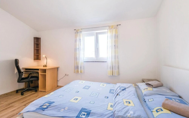 Amazing Home in Jurdani With Wifi and 4 Bedrooms