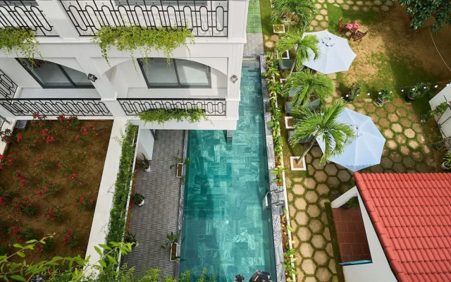 Legend Oasis Boutique Hoi An Hotel