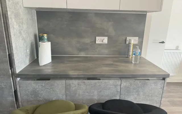 Enfield Cozy Apartment Retreat