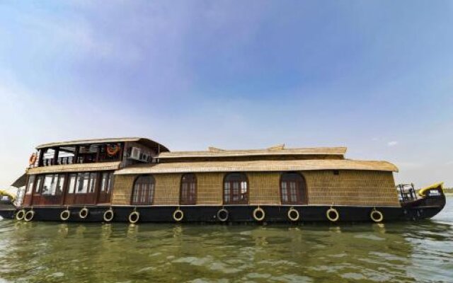 3 BHK Houseboat in M.L. Road, Kottayam, by GuestHouser (1B08)