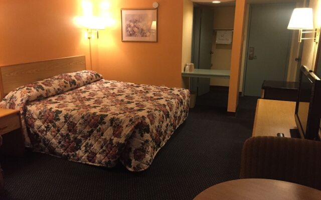 Camelot INN