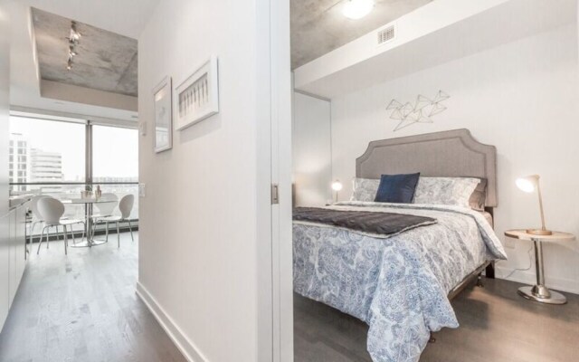 Luxury 1BR in the Heart of King West