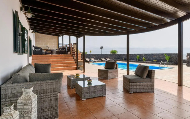 Villa Adelina