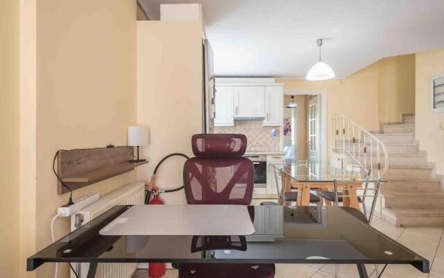 Saronis seaview 2bdr residence 500m from the beach