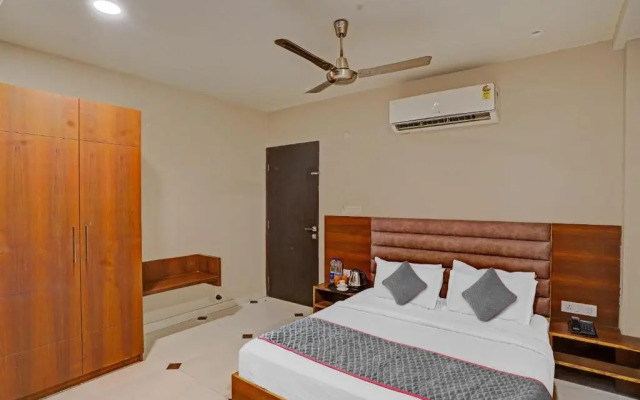 OYO Townhouse 1044 Hotel Tovo