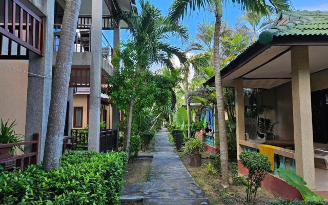 Lanta Riviera Beach Resort