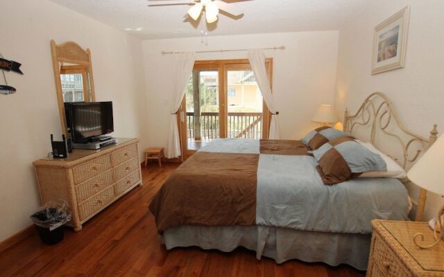 Devonmoor - 6 Br home by RedAwning