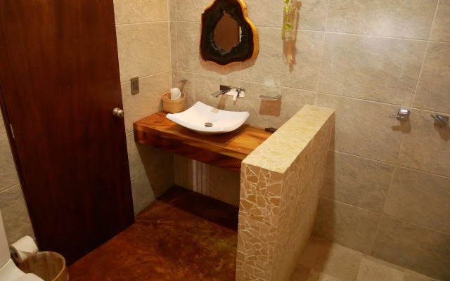 Madre Tierra Hotel & Coworking & Hostal