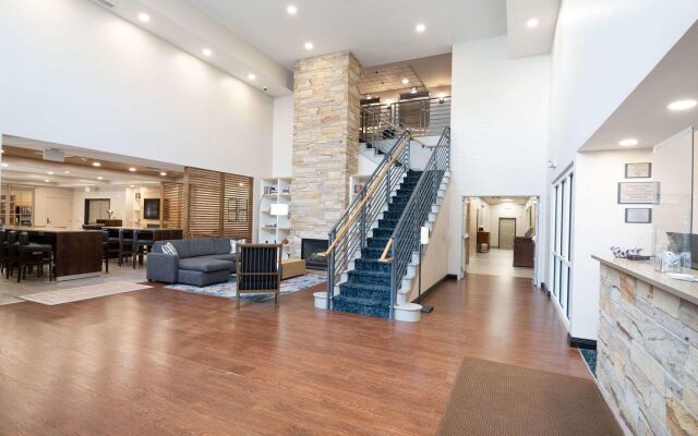 Country Inn & Suites by Radisson, State College (Penn State Area), PA