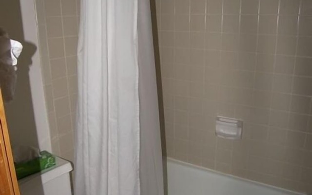 Fox Pine Lodge 3 Bed 3 Bath