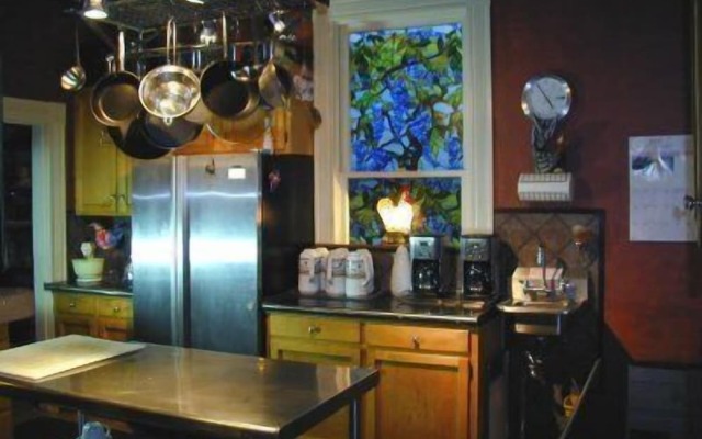 Robins Nest Bed & Breakfast