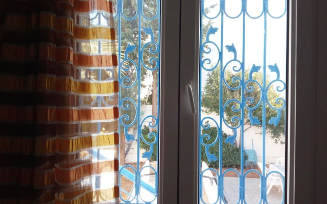 Partie de pittoresque maison en bord de mer