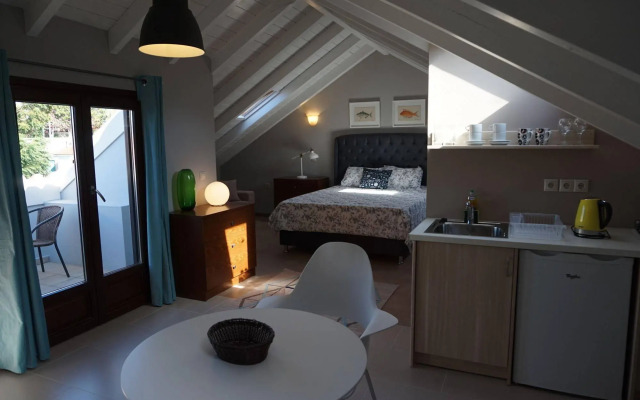Balhambra Suites - Adults Only