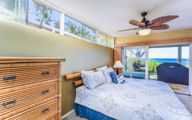Hale Huna Kai Oceanfront by RedAwning
