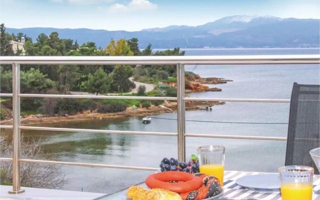 Stunning Home in Chalkida With 3 Bedrooms and Wifi