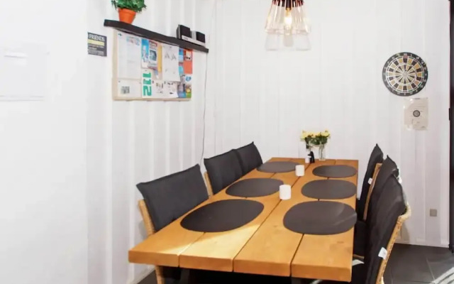 Enticing Holiday Home in Hemmet near Sea