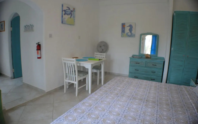 Two Palms Apartment