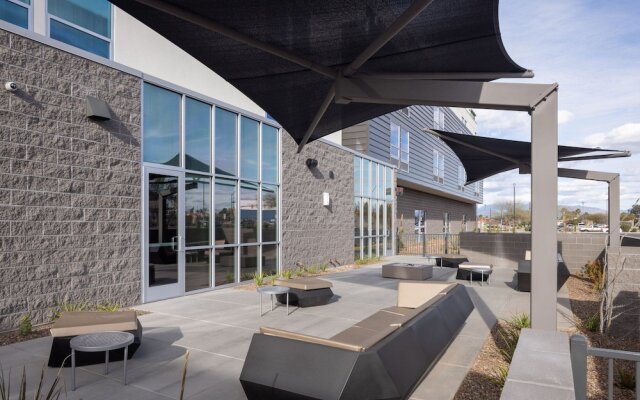 SpringHill Suites Tucson at The Bridges