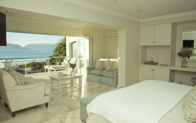 The Last Word Long Beach