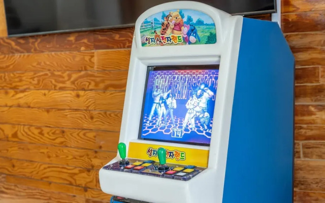 Yeosu Hi Mom Kids Family Pension Black