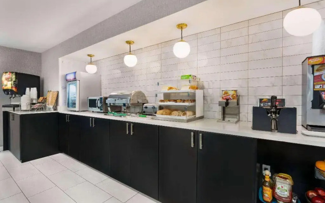La Quinta Inn And Suites Hesperia Victorville