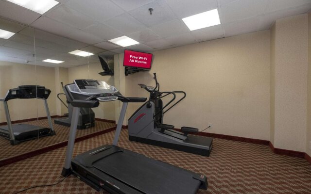 Red Roof Inn & Suites Newark - University