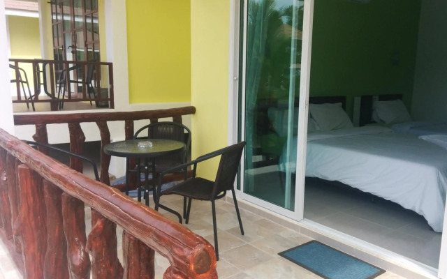 Thipburee Resort
