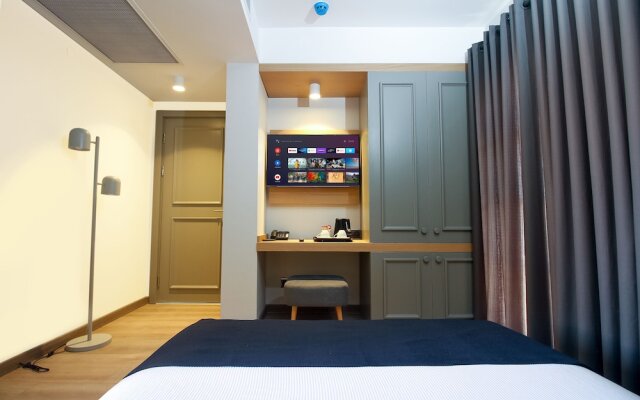 Mellow Blue Hotel