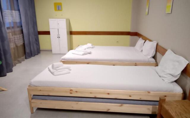 City Drops Hostel