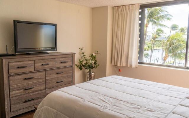 Hawaiian Monarch #708