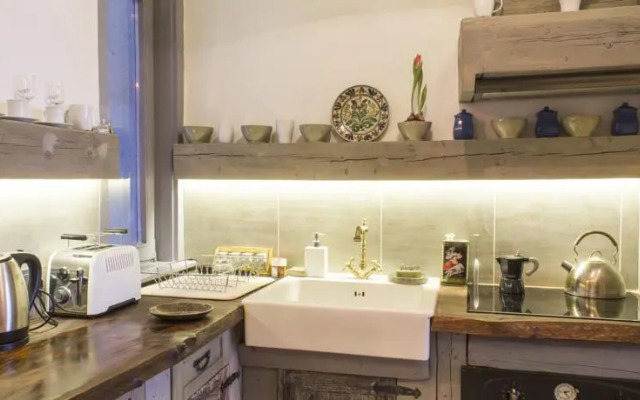 Art-Romantic Luxury Home