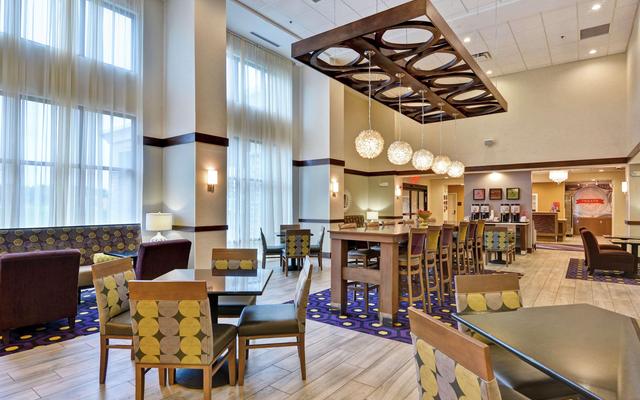 Hampton Inn & Suites Ashland