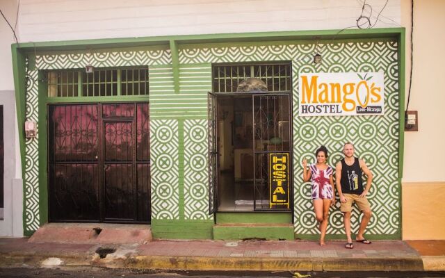Mangos Hostel