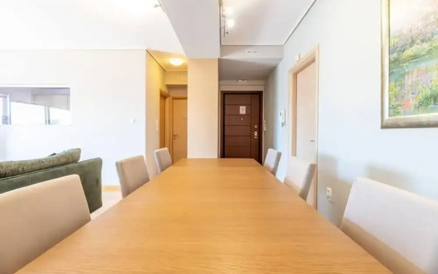Petralona Dazzling top Floor 2BD AP