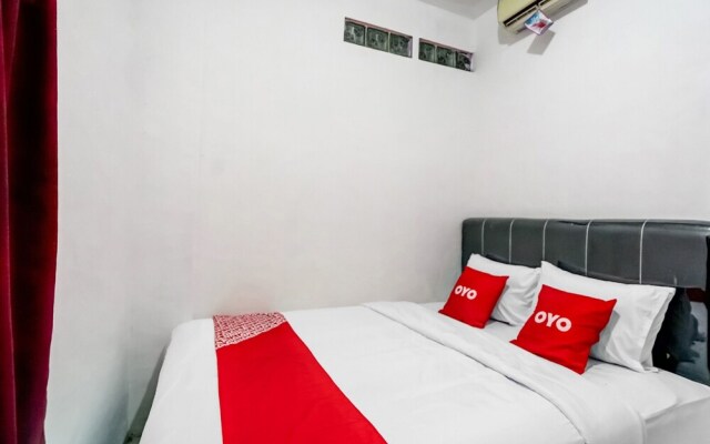 OYO 91110 Wilson HomestayNearRSU Bunda Thamrin