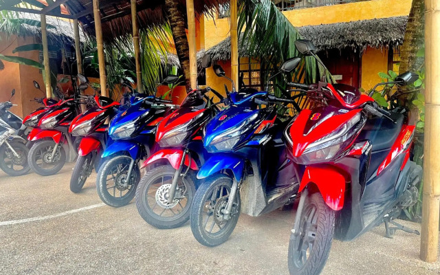 Coco Grove Beach Resort