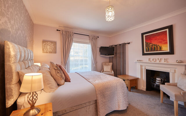 Host Stay Rosedale House