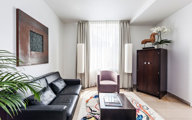 BURNS Art Hotel