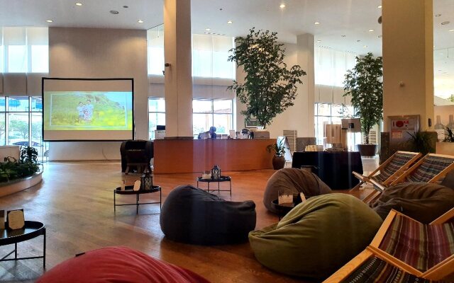 Phoenix Island Ocean Star Resort