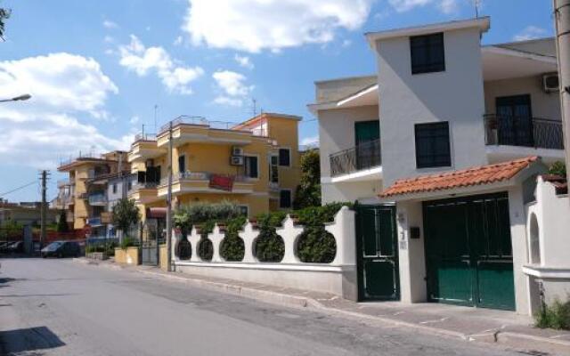 Hoa Suites