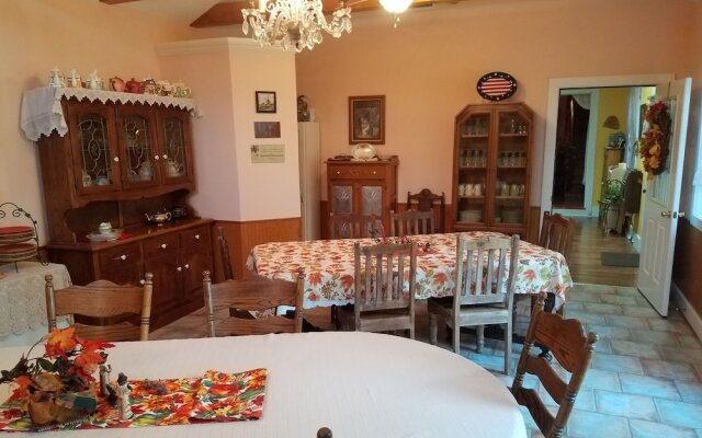 Ozark Country Inn Bed & Breakfast