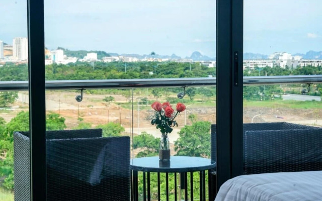 Merit Halong Hotel