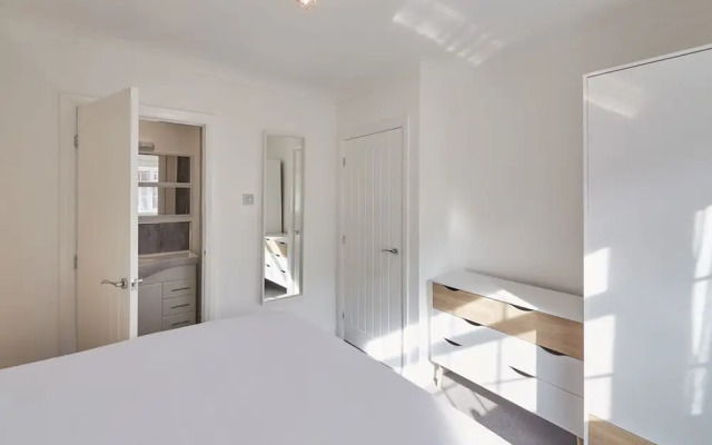 Host Stay Dacama Dene Grove