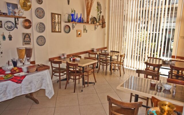 Port Inn - Hostel