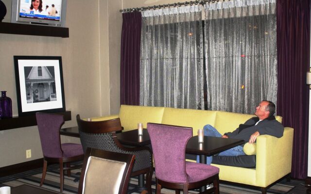Hampton Inn Knoxville - Airport
