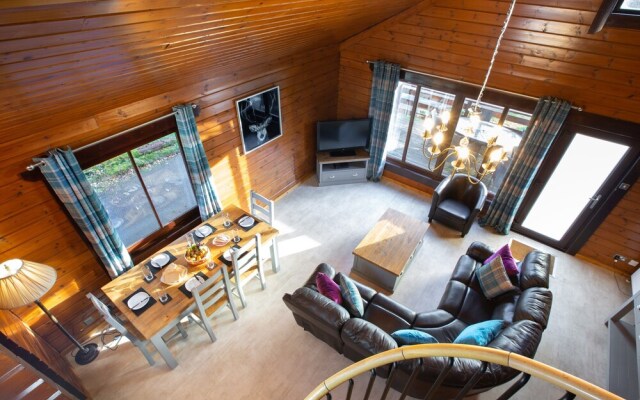 Lady Galloway Lodge 30 with Hot Tub, Newton Stewart