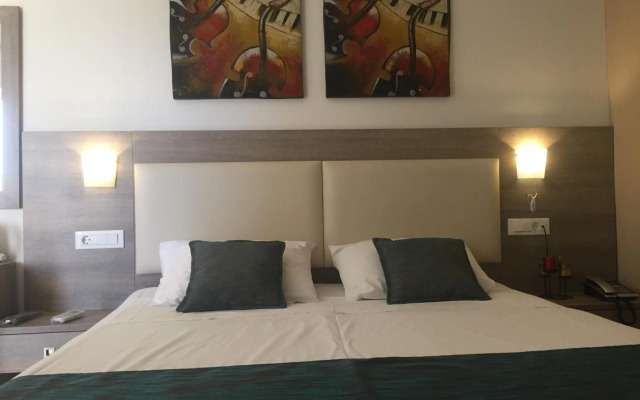 Voula Hotel
