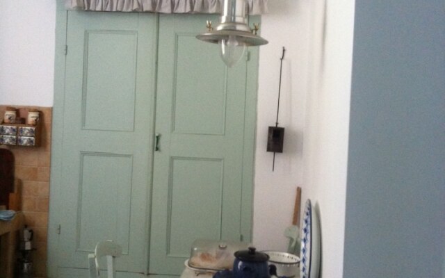 Persefonis view house