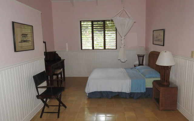 Playa Negra Guesthouse