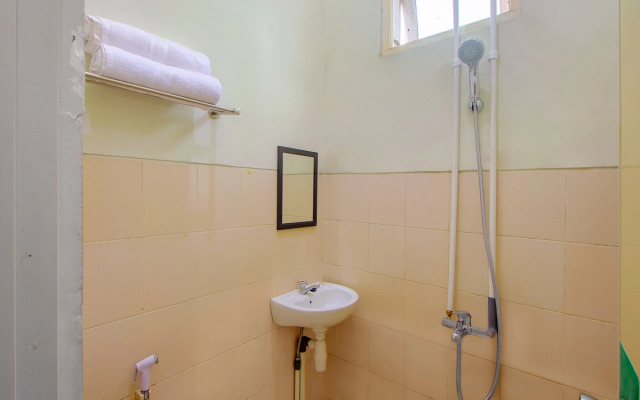 OYO 3083 D Kost 3 Syariah